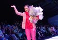 Jakarta Fashion Week 2020: Bella Shofie Hadirkan Karya Busana Bertema Awan yang Curi Perhatian
