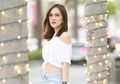 Tutup Kolom Komentar, Shandy Aulia Justru Unggah Foto Tampilannya yang Seksi Pakai Baju Warna Kulit Saat di Luar Negeri!