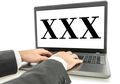 Dilaporkan Hilang, Cewek Ini Ditemukan di Situs Porno