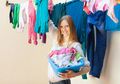 Menjemur Baju Tak Kering Saat Musim Hujan? Lakukan 4 Hal Ini, Dijamin Pakaian Tidak Ada yang Bau Apek!