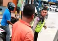 Viral Oknum Polisi Paksa Ambulans untuk Berhenti Gara-gara Sirine, Ini Aturan Penggunaan Lampu Strobo