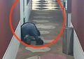 Berkali-kali Sujud di Depan Pintu Kamar Hotel, Apa yang Dilakukan Pria Ini Sungguh Mencengangkan, Ternyata Demi Kepuasan Psikologisnya