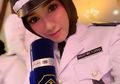 Baru Saja Dilantik Jadi Kepala Desa, Ini 5 Foto Kiut Pedangdut Angely Emitasary, Pria Bertato Itu Siapa Ya?