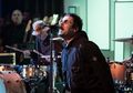 Liam Gallagher Ajak Orang-orang Sumbangkan Parka untuk Para Tunawisma