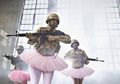 Para Prajurit dari Barisan Militer Pasukan Elit Dunia Ini Ikut Les Balet, Alasannya Tak Main-main!