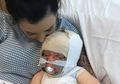 Benar-benar Ceroboh! Wanita Ini Masak Sambil Video Call dengan Ibunya, Akibatnya Anak Balitanya yang Sedang Bermain Terguyur 9 Liter Air Panas Hingga Alami Seperti Ini