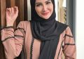 Diam-diam Sudah Berganti Agama Hingga Takut Diusir Keluarga dan Dijauhi Teman-temannya, Artis Ini Kini Tinggal di Rumah Mewah Bak Istana Boneka, Instagramable Banget!