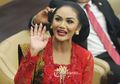 Krisdayanti Demi Bisa Memperjuangkan Hak-hak Rakyat di DPR Membekali Diri dengan Sepatu Khusus Supaya Gesit Saat Bekerja, Harganya Bisa Untuk Makan Sebulan