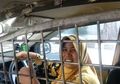 Viral Emak-emak Supir Taksi Online Pasang Teralis Besi Demi Keamanannya, Netizen: Kalian Gak Usah Nyinyirin, ini Pelajaran Buat Kita!