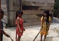 Gagal Paham Kelakuan Bocah +62: Maen Lompat Tali Pakai Ular Sanca!