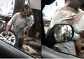 Gendong Belakang Putrinya Pakai Kain Jarik, Tukang Tambal Ban Ini Bikin Haru Netizen, Terpaksa Rawat Sendiri Anaknya Usai Sang Istri Meninggal Dunia