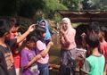 LabTek Apung, Belajar Sains di Atas Getek Bagi Warga Bantaran Kali