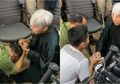 Ayah Pelaku Fitnah Sujud di Hadapannya, Roy Kiyoshi Akhirnya Cabut Laporan Pemilik Akun Hikmah Kehidupan