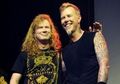 Dukung Lawan Kanker, James Hetfield Akhirnya Berdamai dengan Dave Mustaine