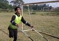 Piawai Mengolah Si Kulit Bundar Meski Satu Kakinya Diamputasi, Pesepakbola Muda Ini Siap Harumkan Nama Indonesia di Kompetisi Internasional, Curhatannya Bikin Haru Netizen