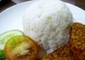Makanan Rakyat Murah Meriah, Cuma Makan Nasi Sama Tempe, Lihat Perubahan yang Terjadi Pada Tubuh