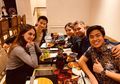 Raffi Ahmad Pamer Makan Malam Bersama 'Teman Dekat' Luna Maya, Mantan Reino Barack Ini Mulai Berani Kenalkan Ryochin Pada Sang Sahabat?