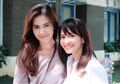 Hadiri Pernikahan Richard Kevin-Cut Tari, Tampilan Ersa Mayori dan Cut Tari Justru Dinilai Mirip Banget Kayak Kembar!