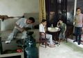 Duduk Pasrah Dimaki-maki dan Dipukuli Pakai Tongkat hingga Berdarah-darah, Perempuan Ini Tega Hajar Suaminya yang Mengidap Stroke Tanpa Ampun, Mau Cerai Asal Dibayar Rp 1 Miliar