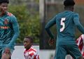 Baru Berusia 14 Tahun Tapi Kayak Raksasa, Pemain Muda Ajax Amsterdam Viral