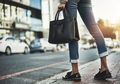 Yuk Lakukan Cara Ini untuk Merawat Tas Kulit Kesayangan Kita agar Awet!