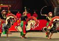 Penari Kuda Lumping Ini Ceritakan Rahasia di Balik Aksi Kesurupan Para Pemain Kuda Lumping, Horor!