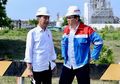 Pakai Kemeja Putih-putih Serasi Mengingatkan Duetnya Kelola DKI Jakarta, Momen 'Reuni' Ahok dan Jokowi Saat Tinjau Kilang Minyak di Tuban Jadi Sorotan Netizen: Epic Comeback!