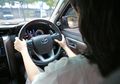 Supaya Bebas Kuman dan Bikin Nyetir Nyaman, Ini Tips Bersihkan Interior Mobil