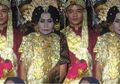 Seorang Pria Berusia 20 Tahun Menikahi Janda Berusia 65 Tahun, Ternyata Begini Awal Mula Benih Cinta Mulai Bersemi