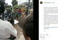 (VIDEO) Gadis Cantik Pekanbaru Mabuk dan Joged di Pinggir Jalan, Warga Menyiramnya Dengan Air Parit, Lihat Ekspresinya