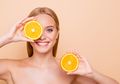 Mencerahkan Kulit Wajah dengan Rangkaian Skincare yang Mengandung Vitamin C