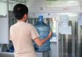 Hati-hati Beli Air Minum Dari Depot Isi Ulang, Bahaya Untuk Kesehatan Dari Penyakit Tiroid Hingga Kanker