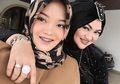 Ditinggal Pergi Selamanya oleh Ibunda Tercinta, Putri Delina Jatuh Sakit Hingga Harus Dilarikan ke RS