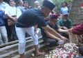 Bikin Haru! Tindakan Sule Seperti Ini Untuk Ibunda Lina Teriak-Teriak Saat Lina akan Dimakamkan Menuai Pujian
