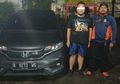 Kocak! Colong Honda Jazz di Warung Makan, Saat Kabur, Pria Ini Lupa Mengajak Istrinya