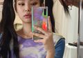 Mau Jadi Selebgram? Ikuti 4 Tips Mirror Selfie OOTD Ini Yuk!