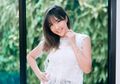Ngaku Kesakitan Saat Lakukan Pose Sulit Pole Dance, Gisella Anastasia Tetap Tunjukkan Tubuh Kencang dan Fit Pakai Sport Bra