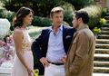 6 Inspirasi Gaya Tahun Baru dari Karakter Stylish di Serial Netflix
