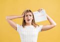 Menstruasi Telat Tapi Hasil Tes Kehamilan Negatif? Simak Penyebab Lainnya, Moms!