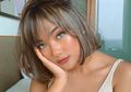 Dada Mengintip Saat Rambut Ditarik, Marion Jola Tampak Seksi Kenakan Jaket Loreng