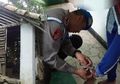 Meminta Tolong dalam Kondisi Telanjang & Diborgol, Ternyata Bocah Ini Kabur Saat Disekap di Kandang Ayam oleh Orangtuanya, Begini Kronologinya...