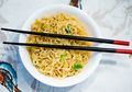 Bukan Cuma Jeruk, Beberapa Makanan Berikut Ini juga Dipercaya Bawa Hoki dan Wajib Ada di Meja Saat Imlek, Apa Saja?
