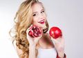 Cegah Penuaan Dini dengan Rekomendasi Skincare Pomegranate Berikut Ini!