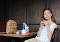 Terkenal Ceria, Artis Cantik Ini Ungkap Sering Ketakutan Hadapi Kehidupan di Usia Muda: 'Aku Lagi Midlife Crisis'