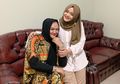 Geram dengan Berita Miring Soal Dirinya & Teddy, Putri Delina Beri Pesan Menohok di Akhir Vlognya: 'Tidak Usah Mencampuri Urusan Orang!'