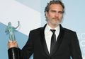 Joaquin Phoenix Tetap Humble Saat Jadi Aktor Terbaik Versi SAG Awards, Alasan Jadi Joker pun Terungkap