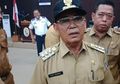 Air Mata Bupati Pelalawan Tak Dapat Terbendung Saat Ceritakan Dirinya Gendong Jasad Anaknya Pulang Karena Tak Mampu Sewa Ambulans