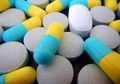 Hindari Menelan Pil Obat Tanpa Air, Ada Bahaya yang Bersembunyi