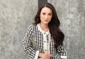 Psst, Julie Estelle Bocorkan Model Busana Wajib Dimiliki untuk Tampil Chic dan Fashionable, Apa Saja Sih?