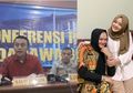 Ayah Tirinya Tak Terbukti Bunuh Sang Mama, Putri Delina Senyum Sumringah, Benarkah Anak Lina Kena Pelet Teddy?
